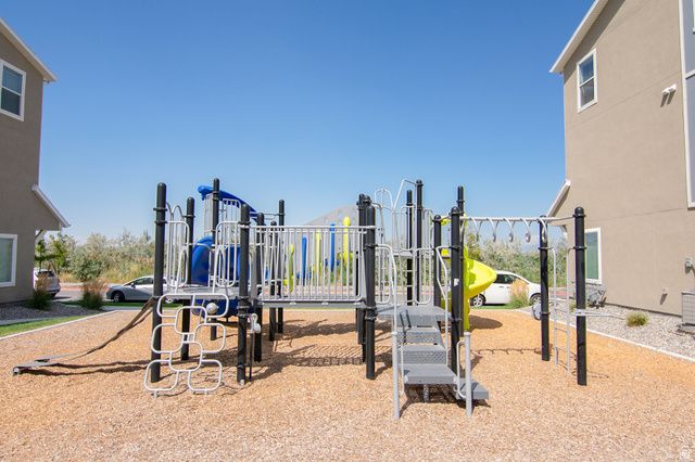 2624 S PICKWICK ST, Magna, UT 84044