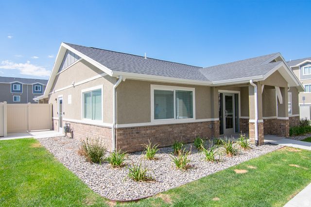 2624 S PICKWICK ST, Magna, UT 84044