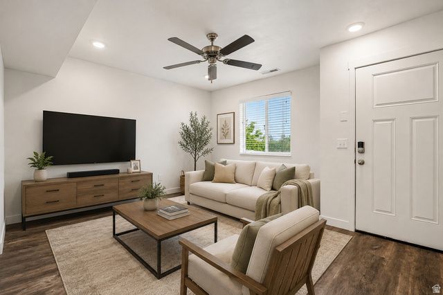 2624 S PICKWICK ST, Magna, UT 84044
