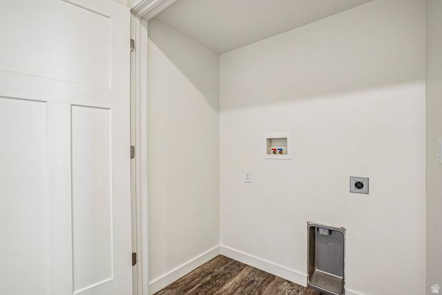 2624 S PICKWICK ST, Magna, UT 84044