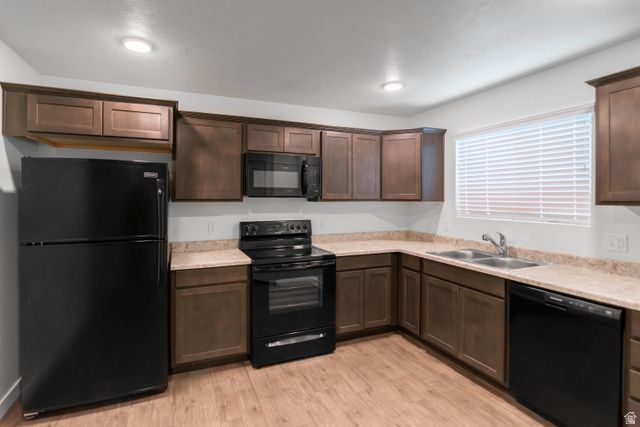 2624 S PICKWICK ST, Magna, UT 84044