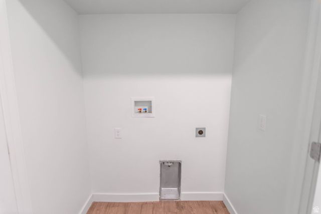 2624 S PICKWICK ST, Magna, UT 84044