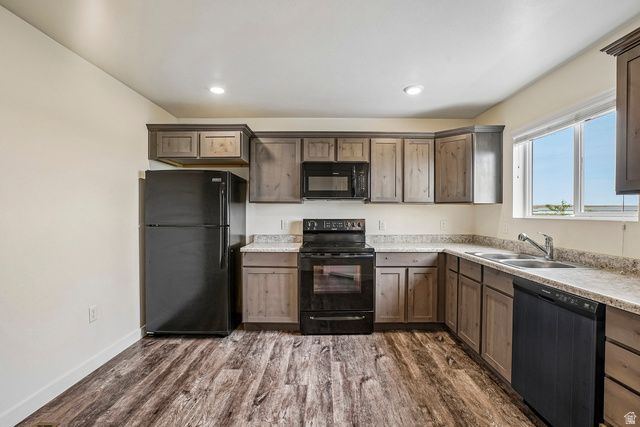 2624 S PICKWICK ST, Magna, UT 84044