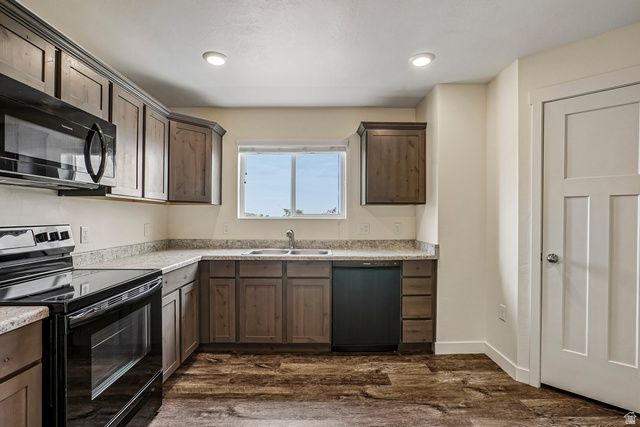 2624 S PICKWICK ST, Magna, UT 84044