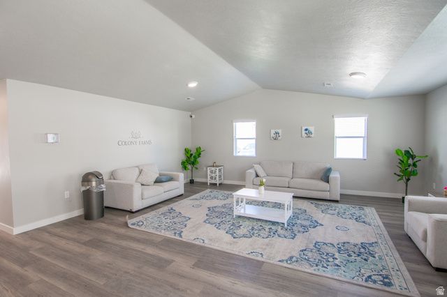 2624 S PICKWICK ST, Magna, UT 84044