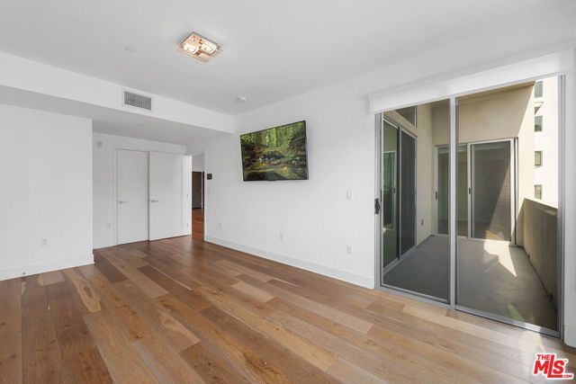 7133 Hawthorn Avenue PH6, Los Angeles, CA 90046