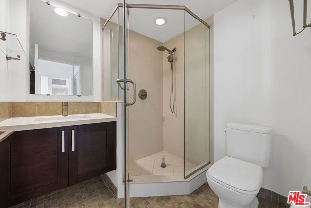 7133 Hawthorn Avenue PH6, Los Angeles, CA 90046