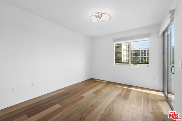 7133 Hawthorn Avenue PH6, Los Angeles, CA 90046