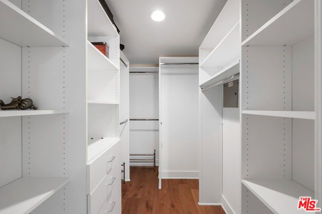 7133 Hawthorn Avenue PH6, Los Angeles, CA 90046