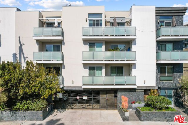 7133 Hawthorn Avenue PH6, Los Angeles, CA 90046