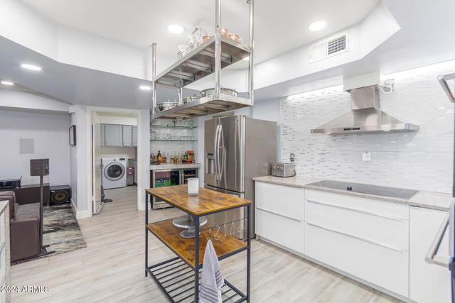 3531 E BECKER Lane, Phoenix, AZ 85028