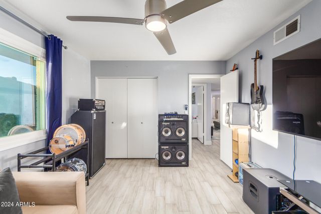 3531 E BECKER Lane, Phoenix, AZ 85028
