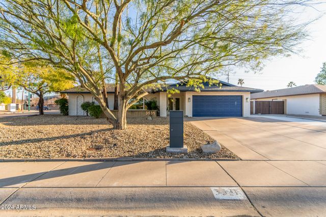 3531 E BECKER Lane, Phoenix, AZ 85028