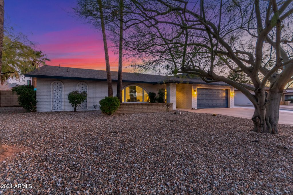 3531 E BECKER Lane, Phoenix, AZ 85028 — photo 4