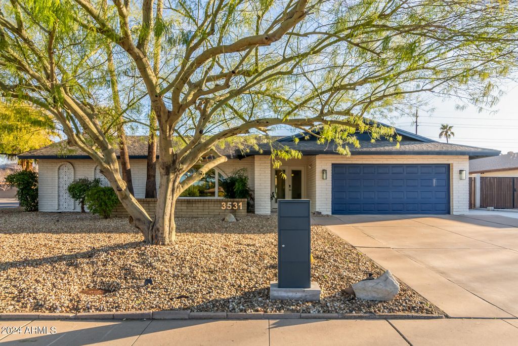 3531 E BECKER Lane, Phoenix, AZ 85028 — photo 5