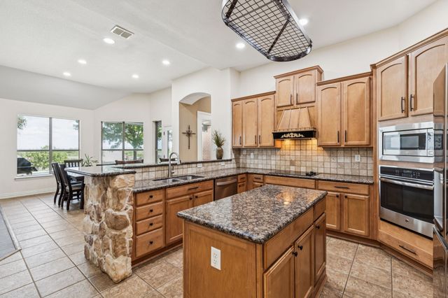 10500 Los Rios Drive, Fort Worth, TX 76179