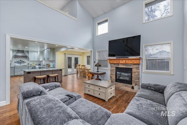 3534 N Summerpark Ave, Meridian, ID 83646