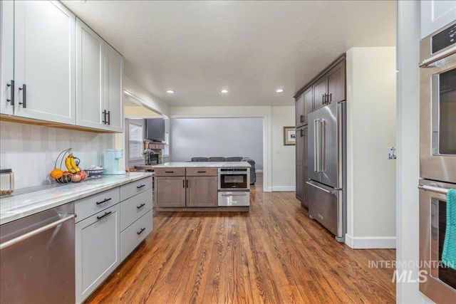 3534 N Summerpark Ave, Meridian, ID 83646