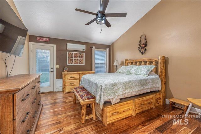 3534 N Summerpark Ave, Meridian, ID 83646