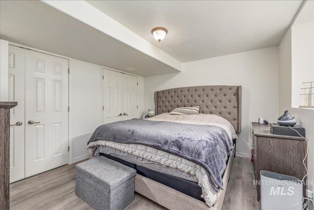 3534 N Summerpark Ave, Meridian, ID 83646