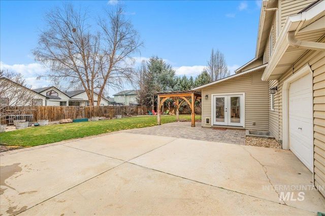 3534 N Summerpark Ave, Meridian, ID 83646