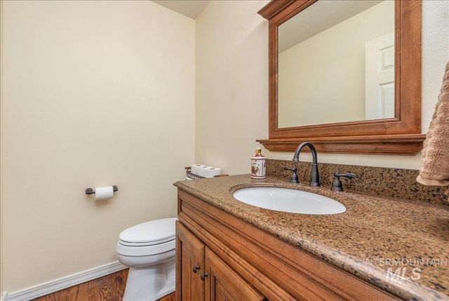 3534 N Summerpark Ave, Meridian, ID 83646