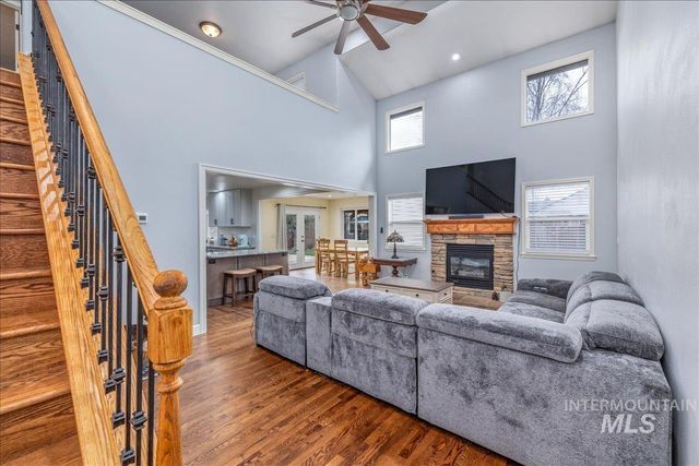 3534 N Summerpark Ave, Meridian, ID 83646