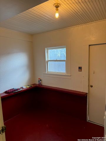 1221 Center, San Antonio, TX 78202