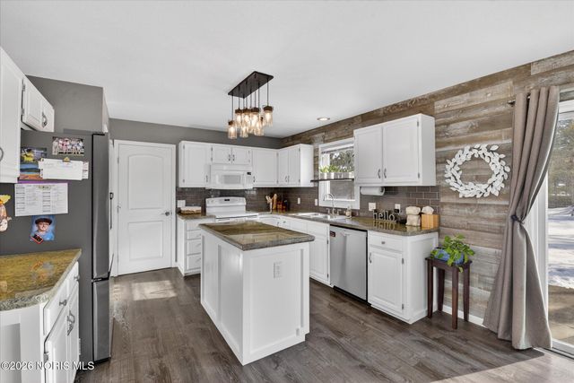 6755 Cloister Court, Toledo, OH 43617