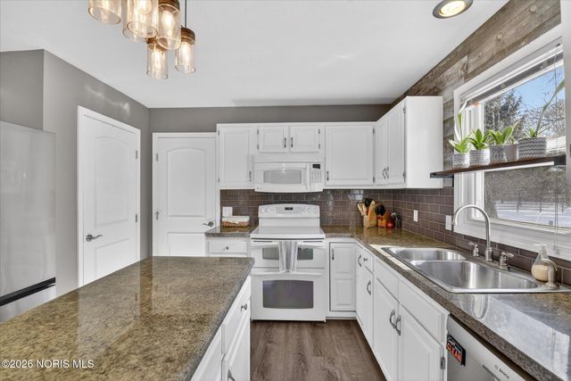 6755 Cloister Court, Toledo, OH 43617