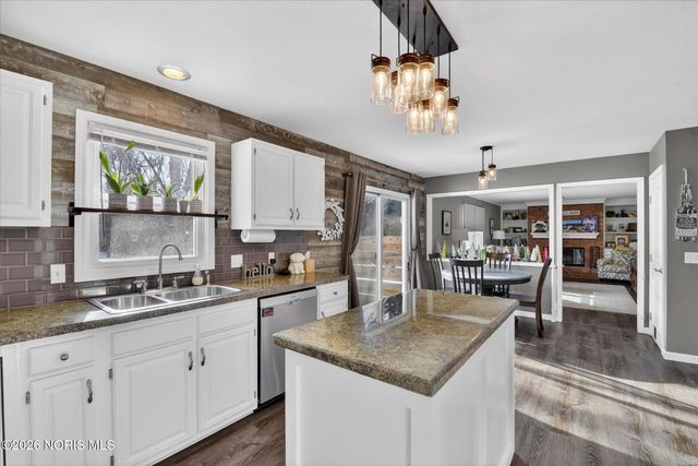 6755 Cloister Court, Toledo, OH 43617