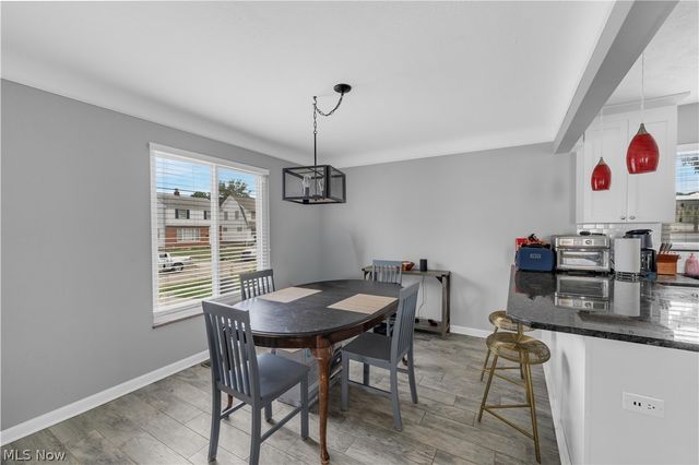 7611 Wainstead Drive, Parma, OH 44129