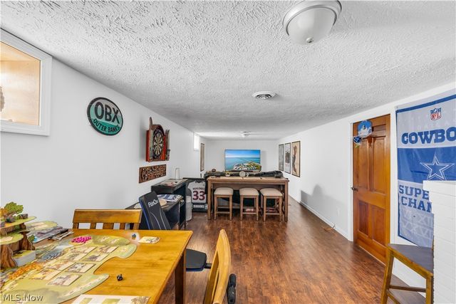 7611 Wainstead Drive, Parma, OH 44129