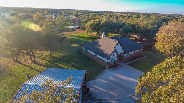 420 Sessums Road, Springtown, TX 76082