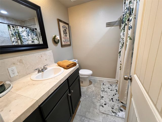 420 Sessums Road, Springtown, TX 76082