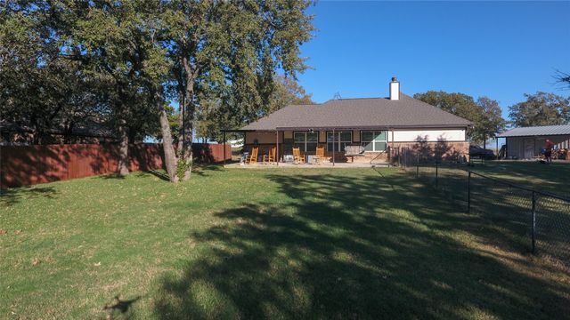 420 Sessums Road, Springtown, TX 76082