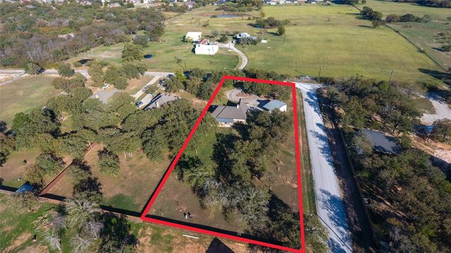 420 Sessums Road, Springtown, TX 76082