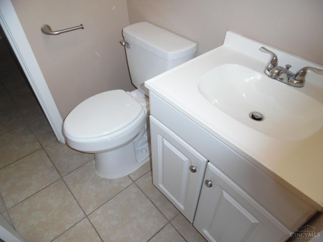 1613 Kenway Place, Middletown, OH 45044