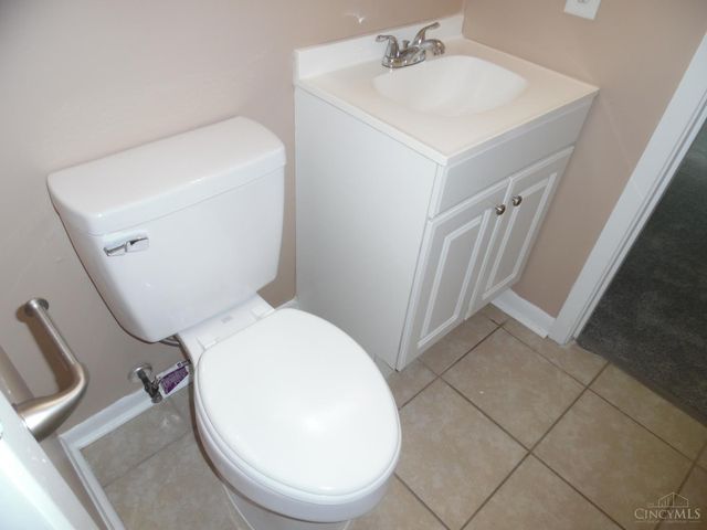 1613 Kenway Place, Middletown, OH 45044