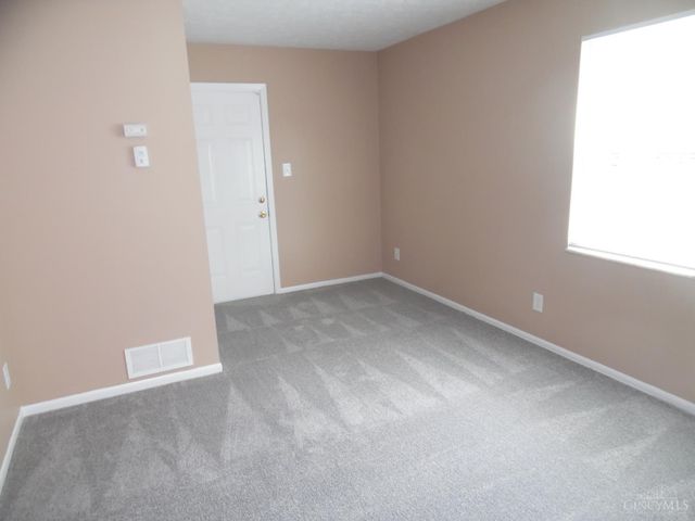 1613 Kenway Place, Middletown, OH 45044