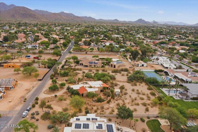 9969 E CHARTER OAK Road, Scottsdale, AZ 85260
