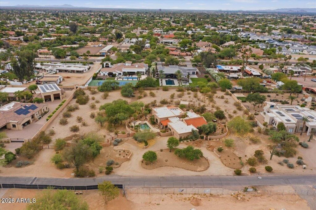 9969 E CHARTER OAK Road, Scottsdale, AZ 85260