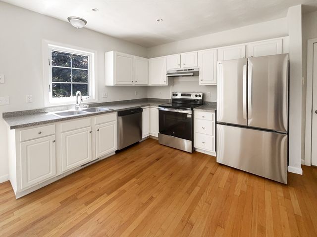 231 Lunns Way, Plymouth, MA 02360