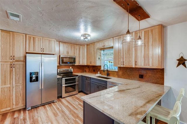 22303 Honeycomb LN, Leander, TX 78641