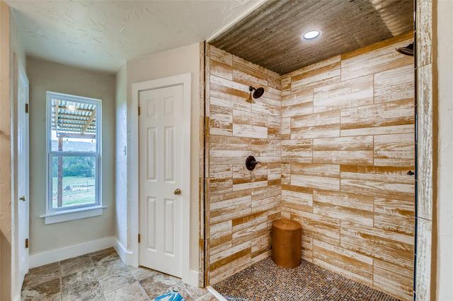 22303 Honeycomb LN, Leander, TX 78641