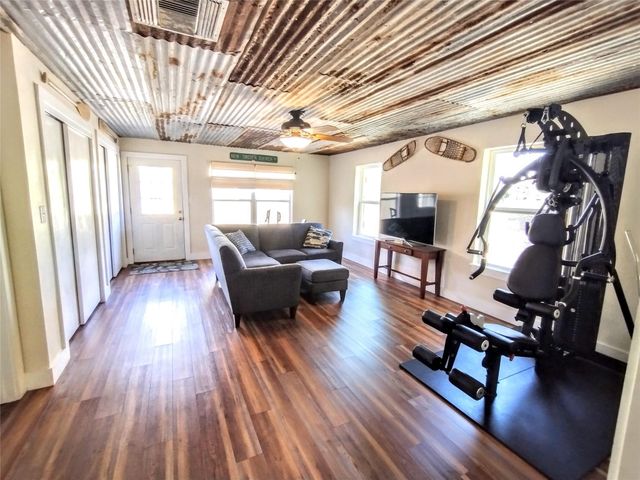 22303 Honeycomb LN, Leander, TX 78641