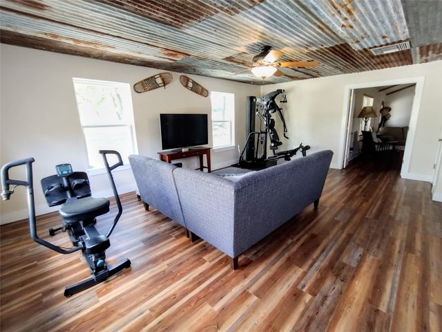 22303 Honeycomb LN, Leander, TX 78641