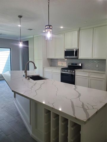 17531 Royal Oak Court, Waller, TX 77484