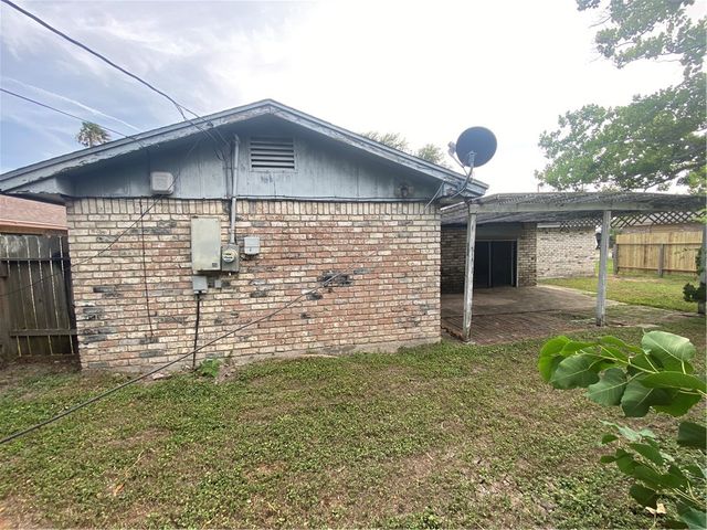 3710 Mendenhall Dr, Corpus Christi, TX 78415
