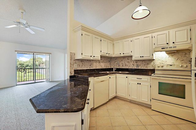 6568 Chasewood Drive E E, Jupiter, FL 33458